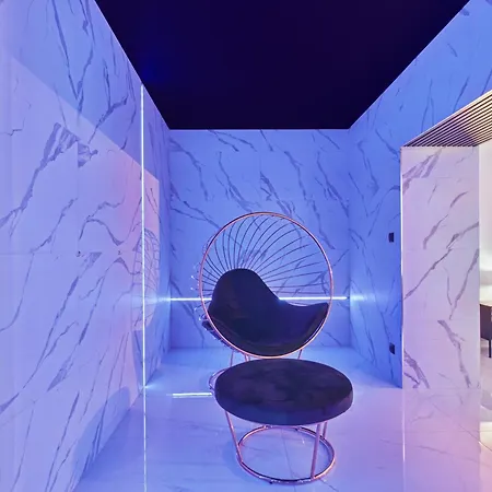 Апартаменти Jacuzzi Loveaparts Romantic Getaway *