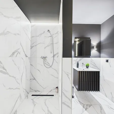 Apartment Jacuzzi Loveaparts Romantic Getaway *