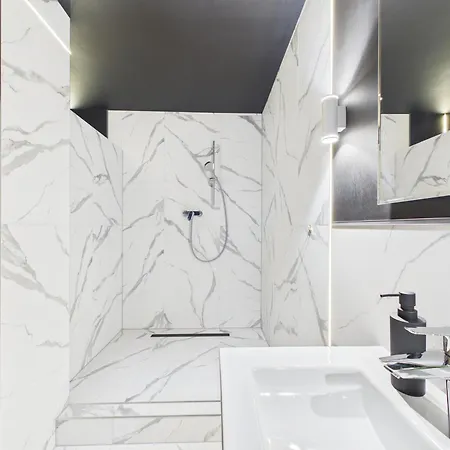 Jacuzzi Loveaparts Marki Romantic Getaway Appartement Marki (Wolomin)