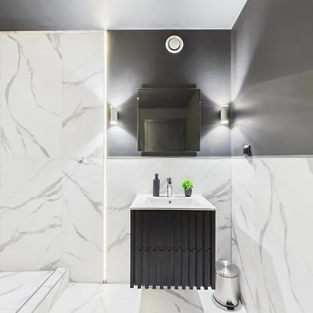 Apartment Jacuzzi Loveaparts Romantic Getaway Marki (Wolomin)