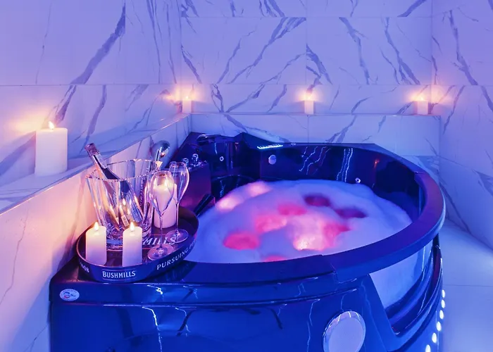 Appartement Jacuzzi Loveaparts Marki Romantic Getaway Marki (Wolomin)