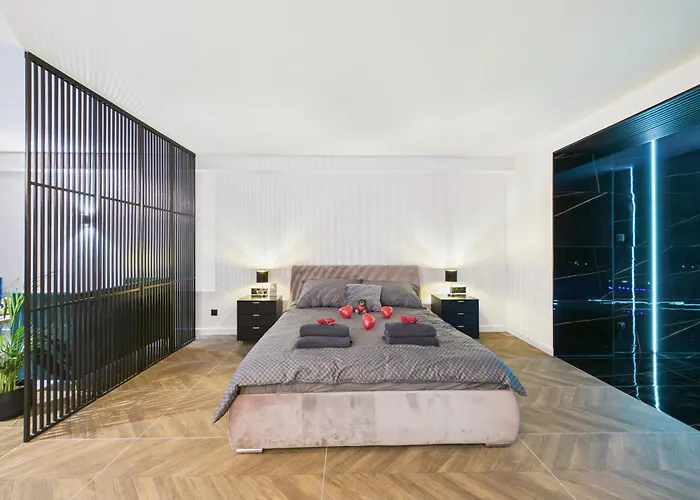 Appartement Jacuzzi Loveaparts Marki Romantic Getaway *