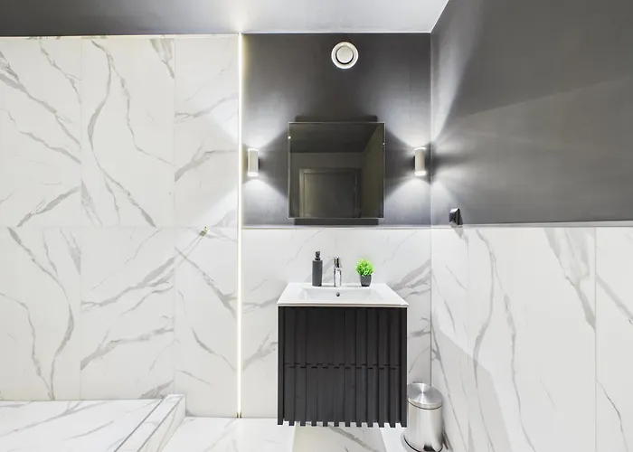 Appartement Jacuzzi Loveaparts Marki Romantic Getaway Marki (Wolomin)