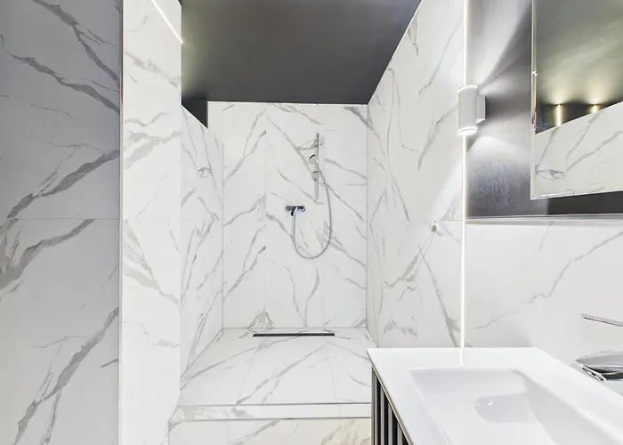 Appartement Jacuzzi Loveaparts Marki Romantic Getaway *