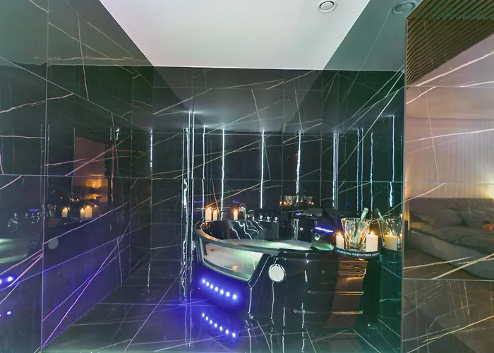 Appartement Jacuzzi Loveaparts Marki Romantic Getaway