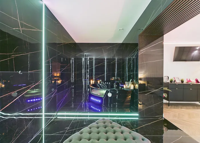 Appartement Jacuzzi Loveaparts Marki Romantic Getaway Marki (Wolomin)