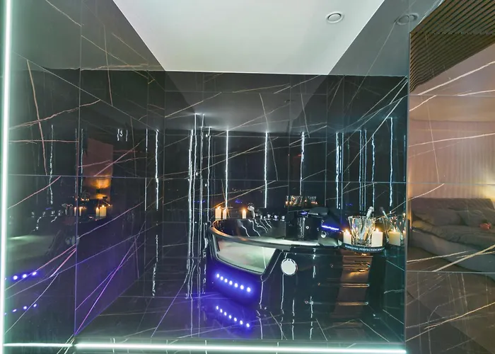 Appartement Jacuzzi Loveaparts Marki Romantic Getaway *