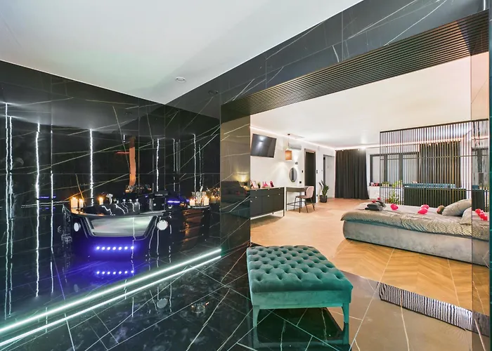 Jacuzzi Loveaparts Marki Romantic Getaway Appartement Marki (Wolomin)