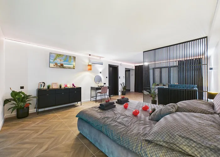 Jacuzzi Loveaparts Marki Romantic Getaway Appartement *